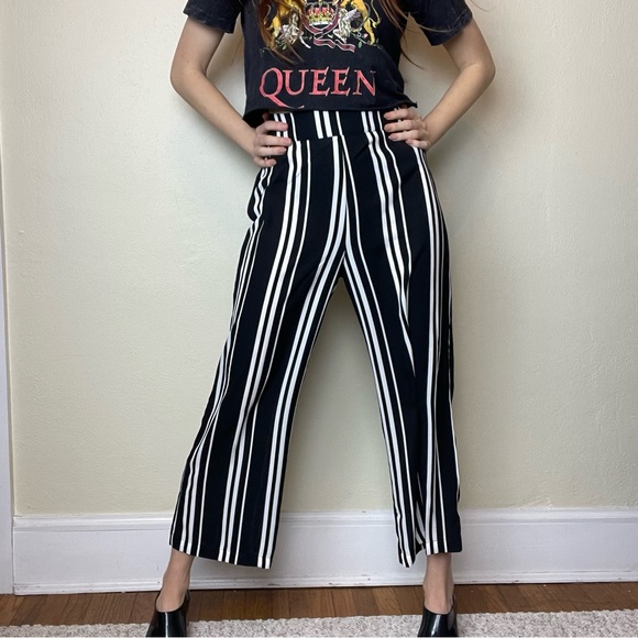 Live To Be Spoiled high rise cropped pants-EUC - Picture 3 of 4